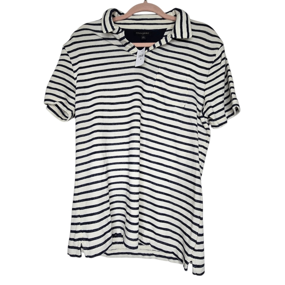 NWT Banana Republic white and navy blue striped polo shirt